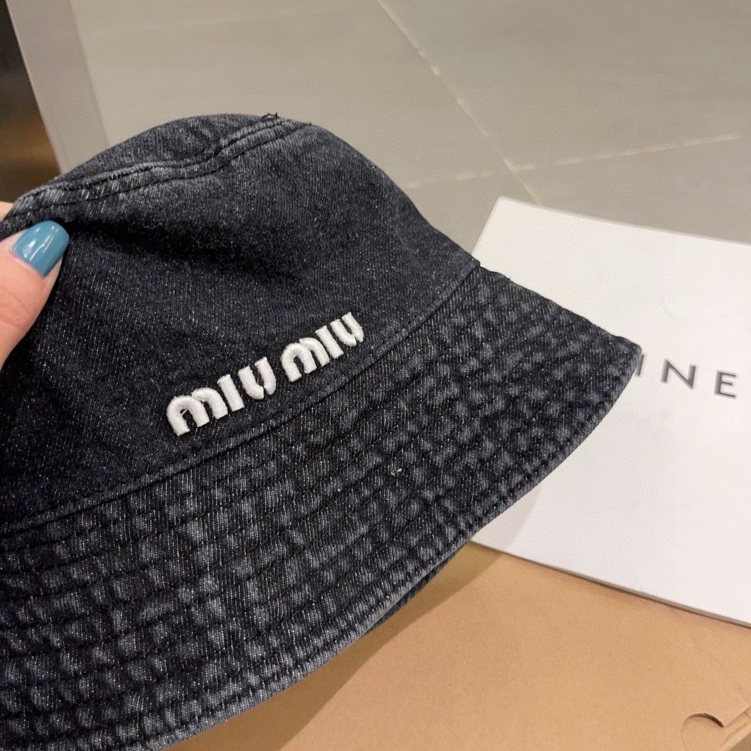 Miu Miu Caps